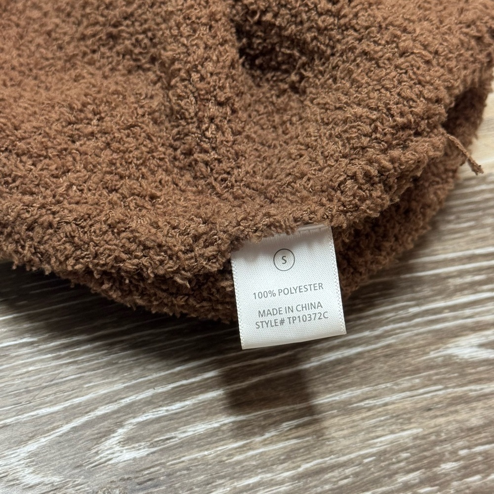 Cozy crop top - Picture 10 of 10